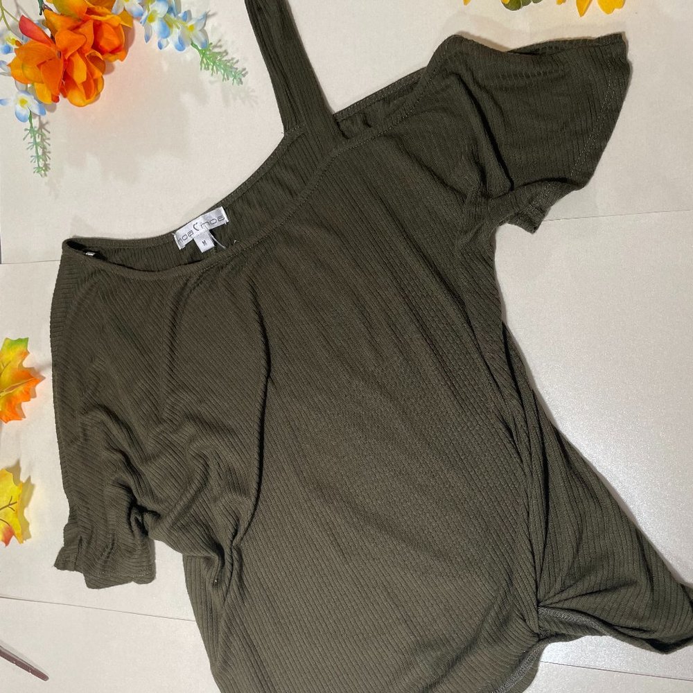 Moa Moa Blouse Top Womens Medium Green Gathered Front Mid Sleeve